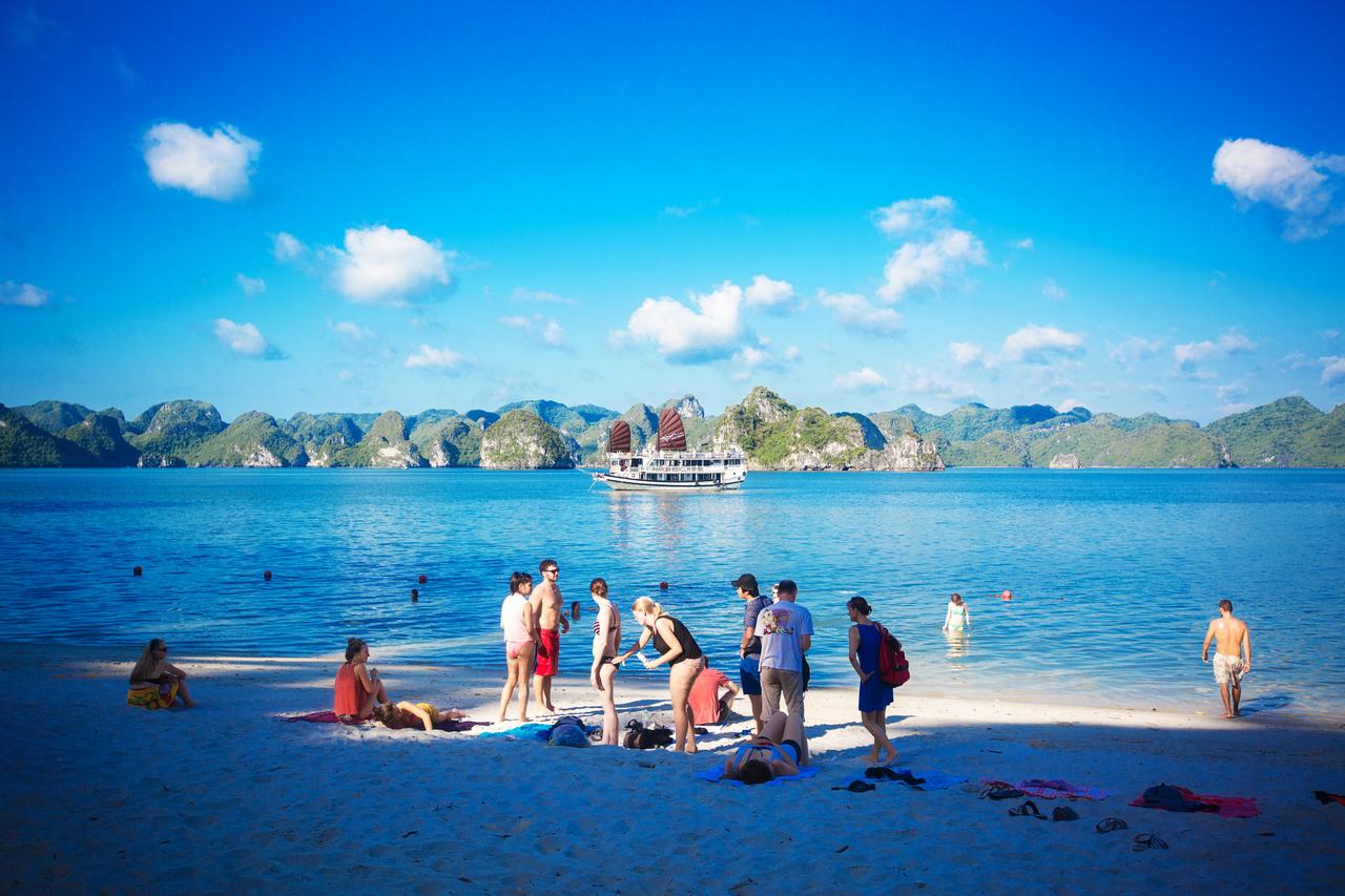 halong bay beaches