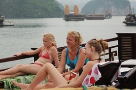 when to visit halong bay